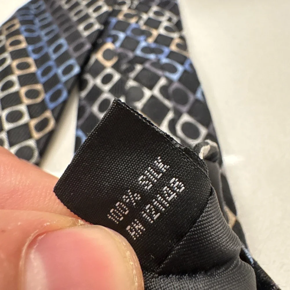 Michael Kors Tie Black Blue Geometric Necktie 100%‎ Silk Rockabilly Grunge Goth